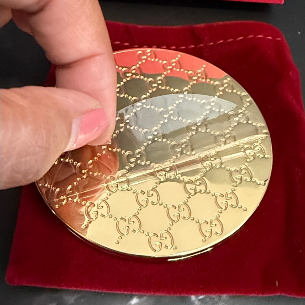 Dior GG logo Gold Compact Mirror - Picture 4 of 8